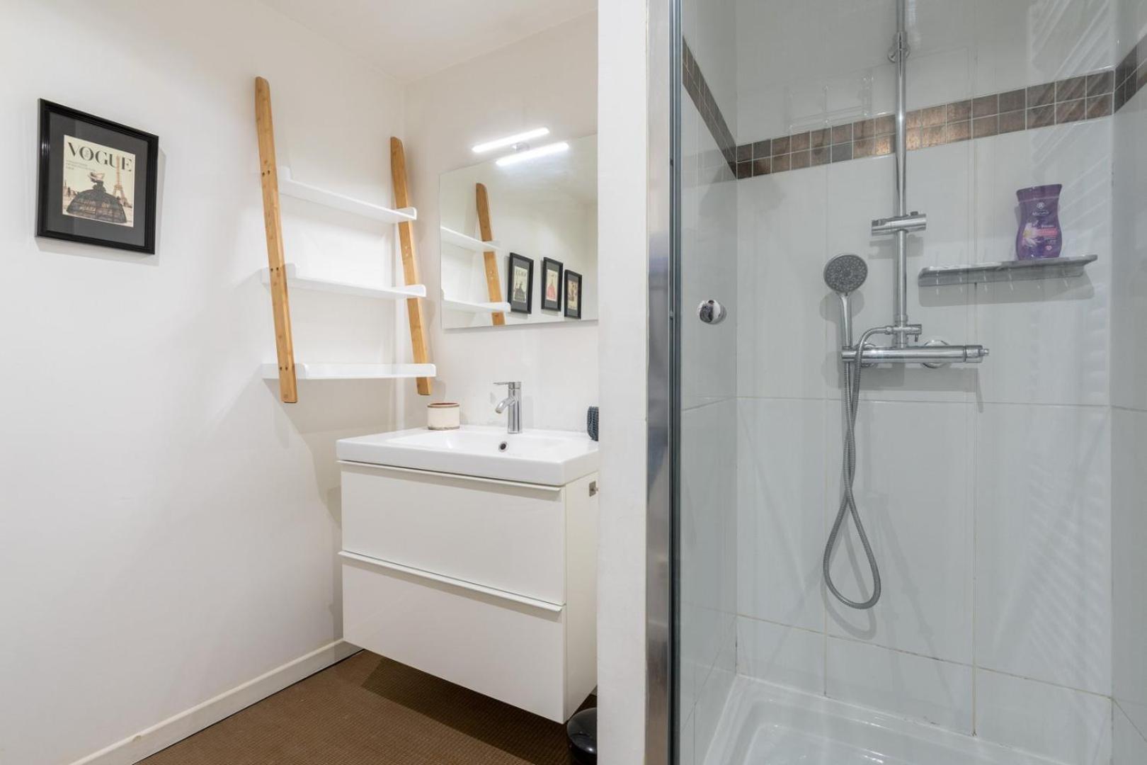 Old - Superb 2 Bedrooms. Apartment Lille